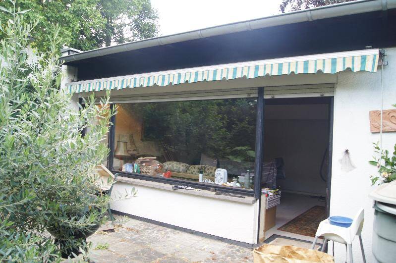 Schöner Bungalow im Dornröschenschlaf! 4 Zi, 100m² WF, GST 525m²,Garage und Keller in Niederkassel 4 zimmer