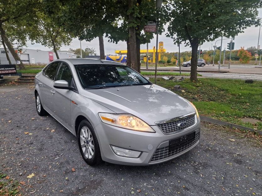 Ford Mondeo 168.000 km 4.999 € Köln 51107