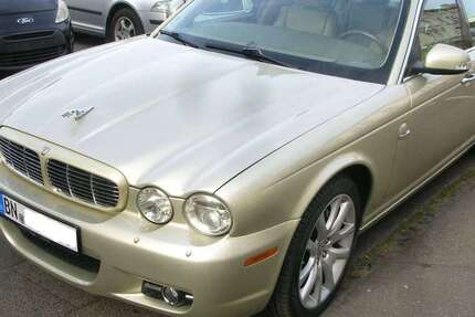 Jaguar XJ6 98.500 km 21.900 &euro; Bonn 53115