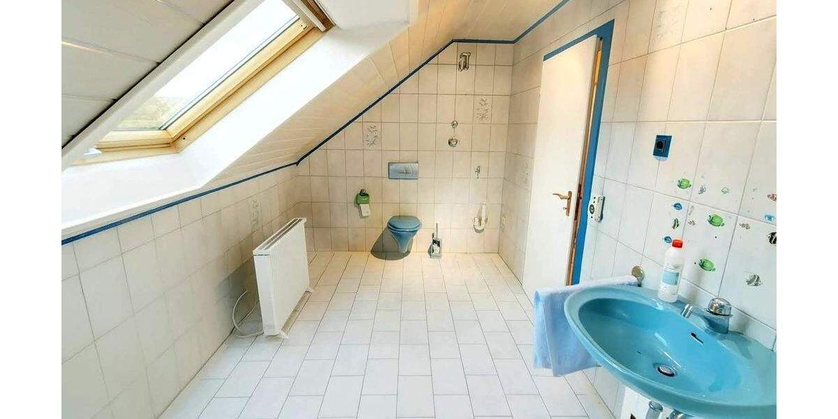 Etagenwohnung Rösrath Hoffnungsthal - 3 Zimmer, 107 m&sup2;, 229.000&euro; | Angebot:25708378