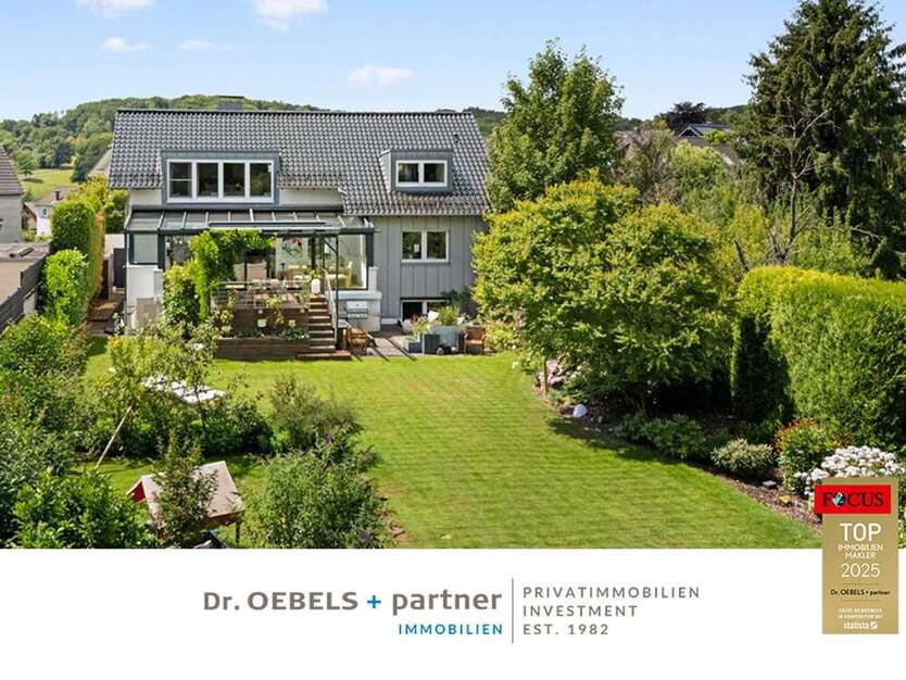 Haus zum Kaufen in Bergisch Gladbach 1.650.000 € 299.35 m²