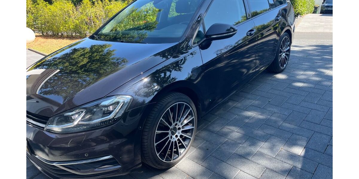 VW Golf 110.588 km 14.700 &euro; Lohmar 53797