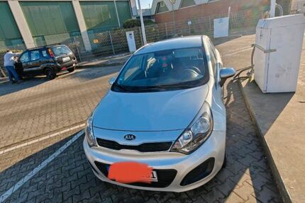 Kia Rio 108.500 km 5.750 &euro; Kürten 51515