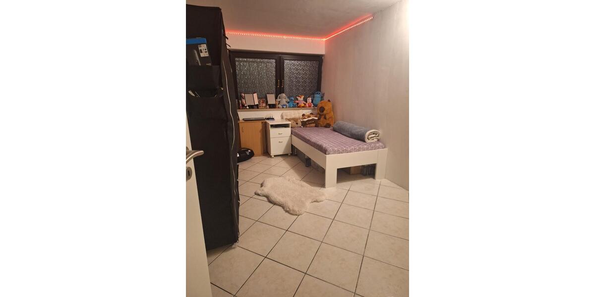 Einfamilienhaus Troisdorf Altenrath - 7 Zimmer, 203 m&sup2;, 6.999&euro; | Angebot:25811174