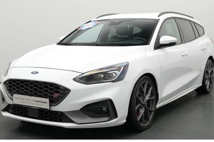 Ford Focus 117.320 km 17.680 &euro; Leverkusen 51379