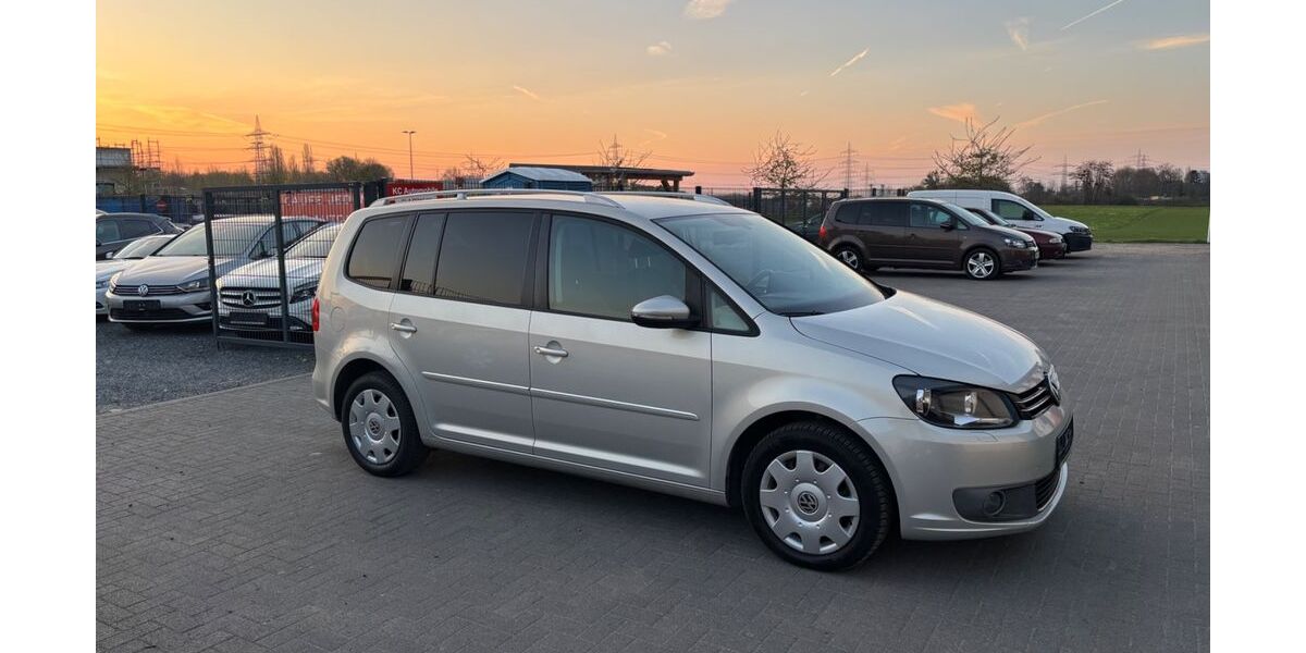 VW Touran 139.000 km 8.499 &euro; Wesseling (bei Köln) 50389