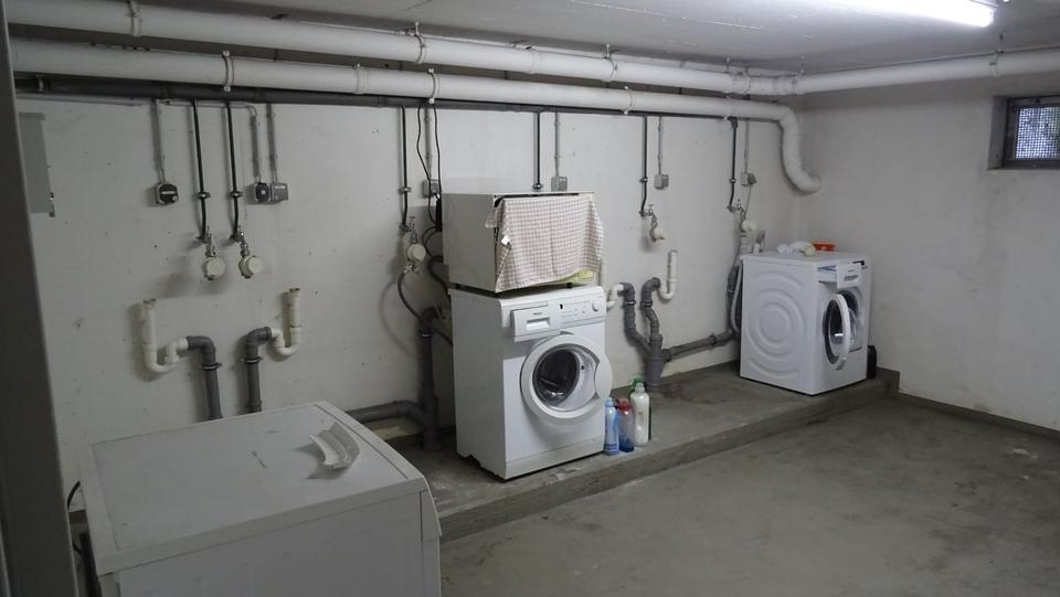 Gepfl. 2-Zi.-Terrassenwhg + Stellpl., gute Lage, in Troisd.-Spich 2 zimmer