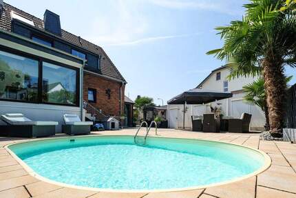 Stilvoll saniertes Familienidyll mit Pool 4 zimmer