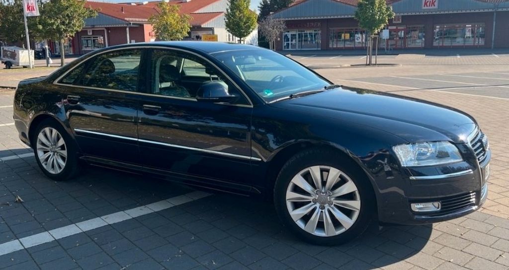 Audi A8 230.000 km 9.999 &euro; Köln 50679