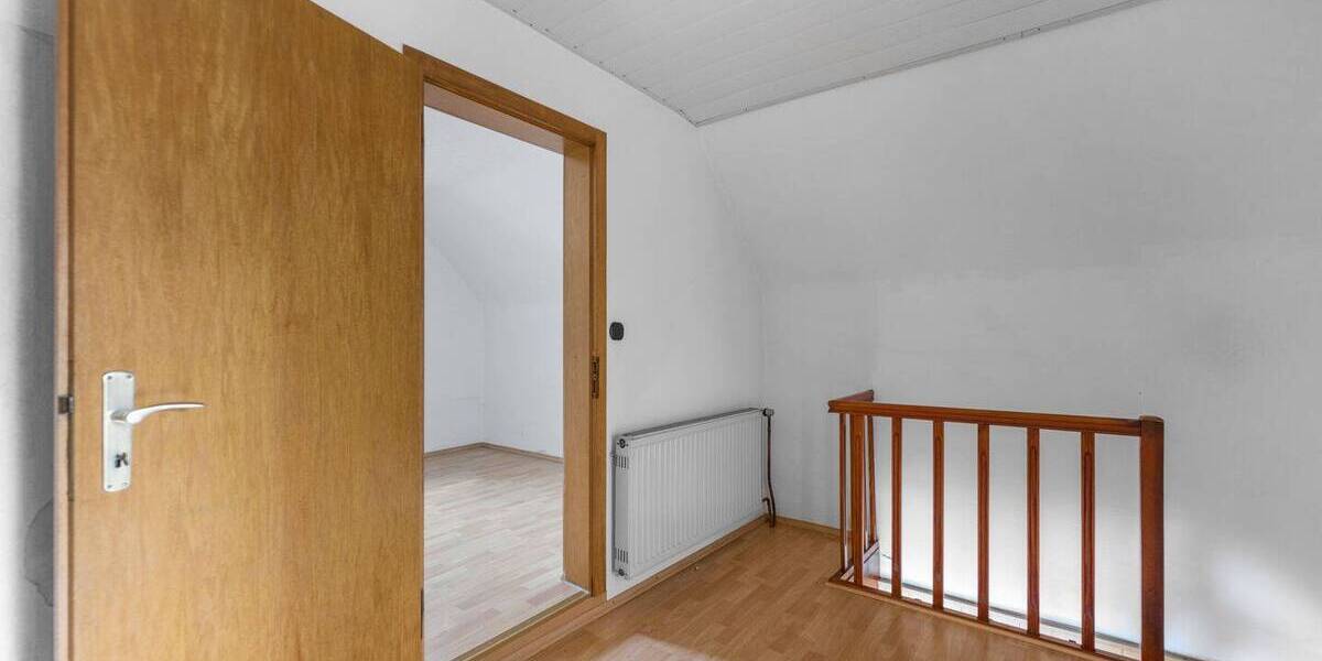 Einfamilienhaus Köln Immendorf - 5 Zimmer, 100 m&sup2;, 299.000&euro; | Angebot:23955221