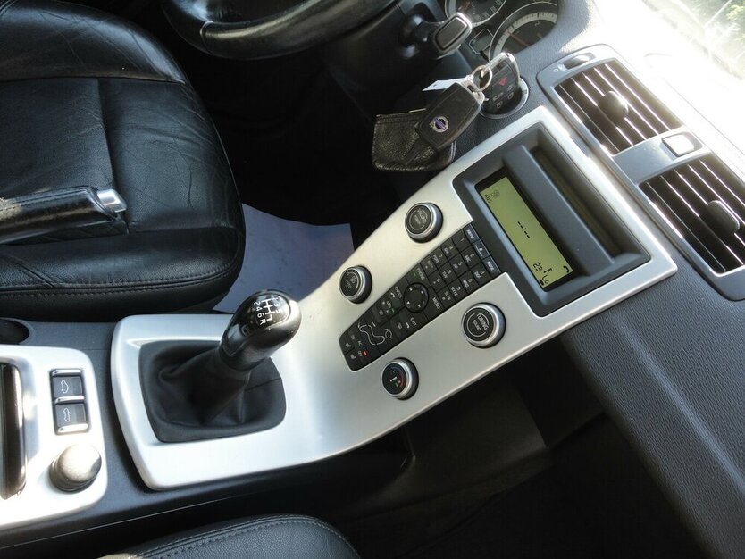 Volvo C70 2,0 D/130 KW 1.Hand Leder+Xenon+Klima Top 151.550 km 12.700 € Neuss 41462