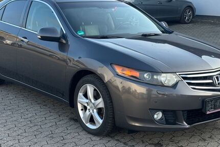 Honda Accord 285.100 km 6.450 &euro; Bornheim 53332