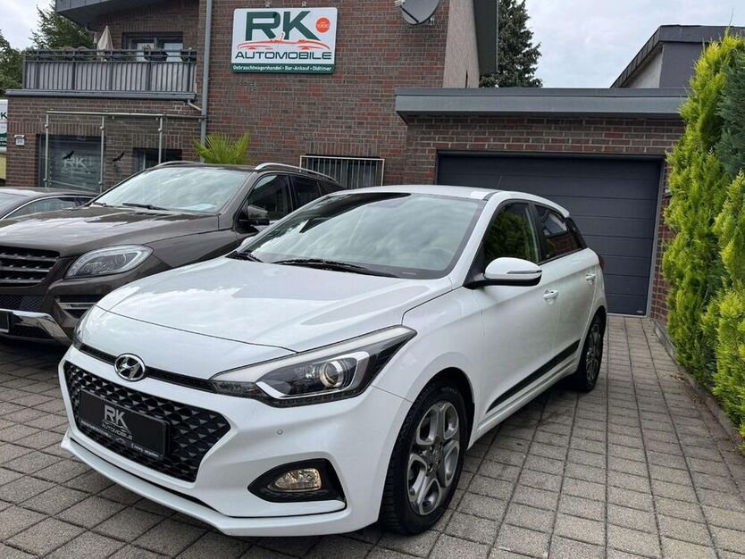 i20