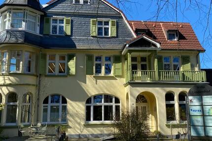 PraxisBüro in der Villa Lindenhof zimmer