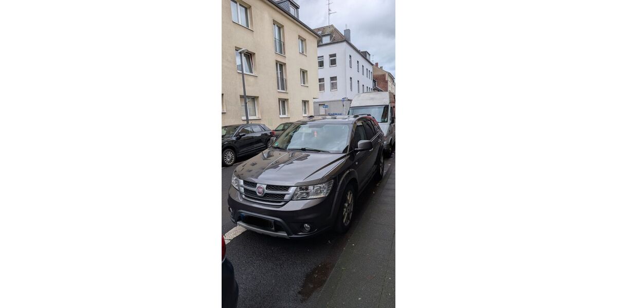 Fiat Freemont 156.000 km 10.999 &euro; Köln 51105