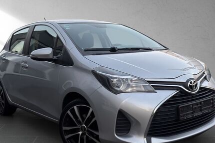 Toyota Yaris 64.000 km 10.770 &euro; Troisdorf 53840