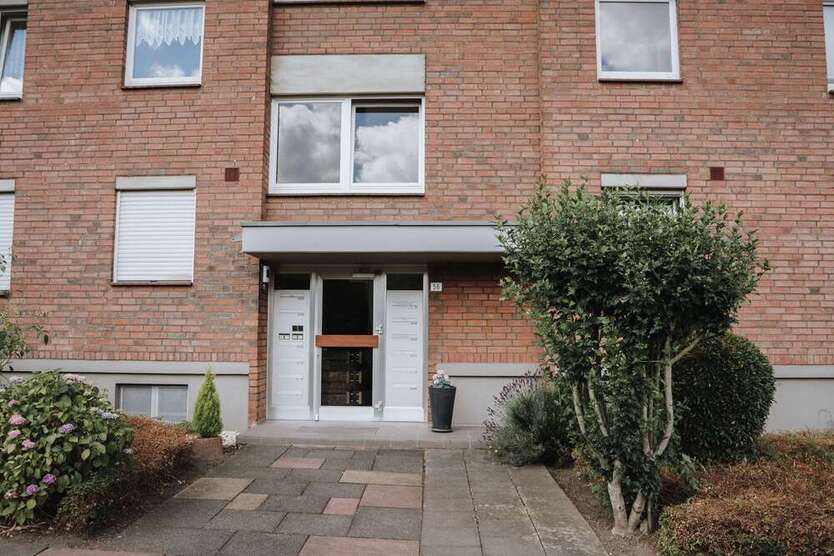 Wohnung zum Kaufen in Brühl 199.000 € 61.16 m²