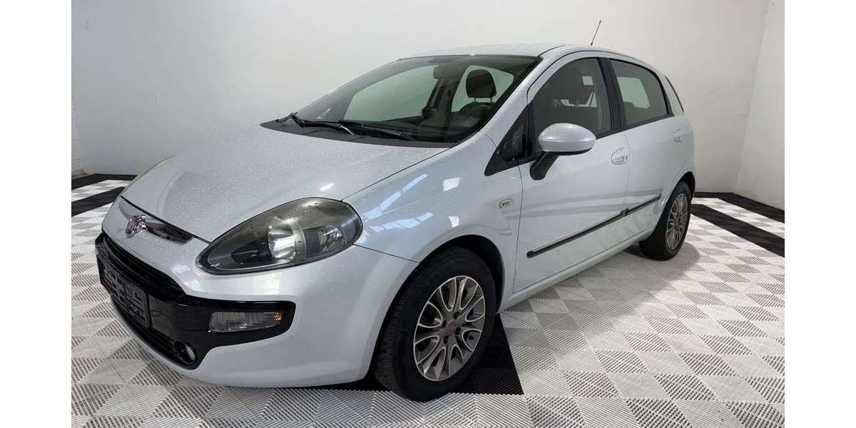 Fiat Punto 53.349 km 5.699 € Bonn 53129