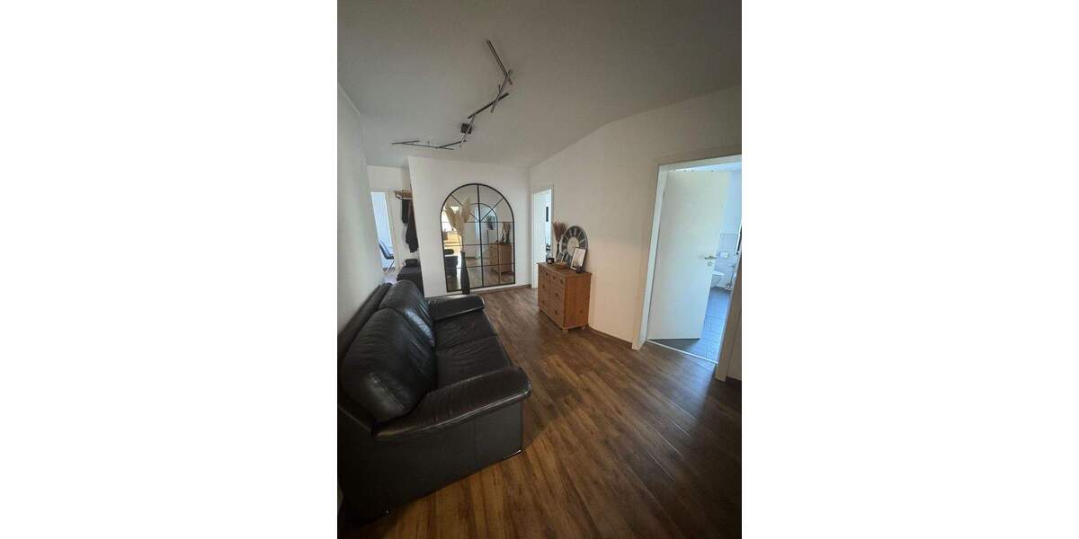 Etagenwohnung Hennef - 3 Zimmer, 103 m&sup2;, 375.000&euro; | Angebot:25804005