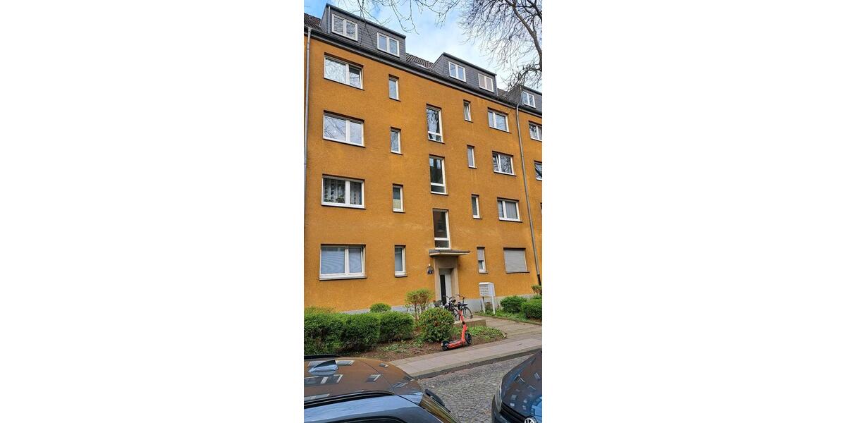 Dachgeschoßwohnung Köln Nippes - 2 Zimmer, 49 m&sup2;, 210.000&euro; | Angebot:25844555