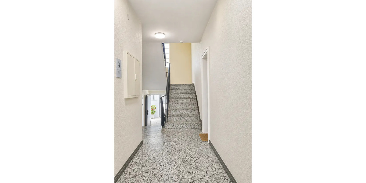 Großzügige helle 2-Zimmer-Eigentumswohnung in ruhiger Wohnlage von Hilden mit Balkon & Loggia - 2- Hilden Kleef | Angebot:27397151