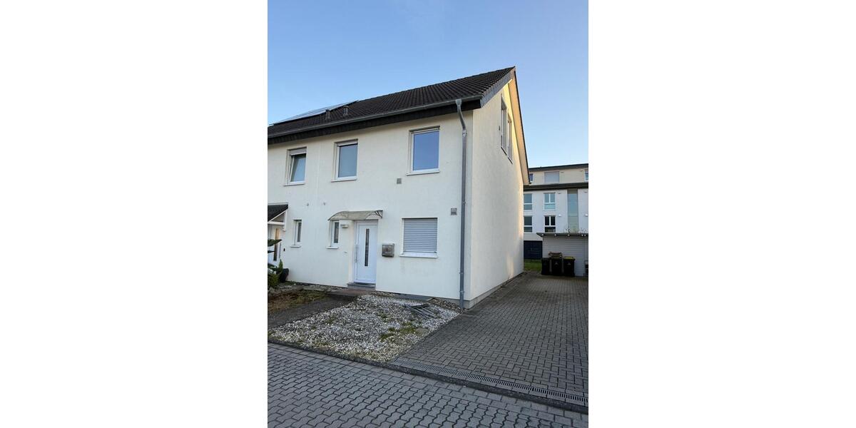 Doppelhaushälfte Sankt Augustin - 4 Zimmer, 125 m&sup2;, 1.420&euro; | Angebot:25393865