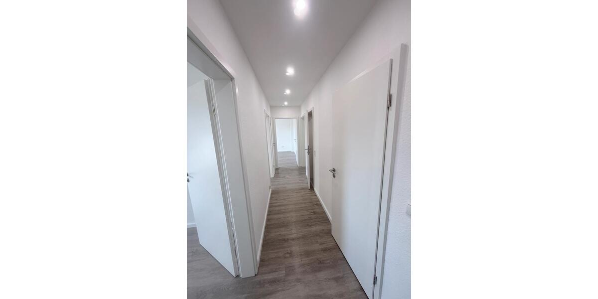 Erdgeschoßwohnung Köln Porz - 4 Zimmer, 74 m&sup2;, 1.300&euro; | Angebot:25407437