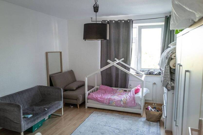 Attraktive Eigentumswohnung mit Aufzug und 2 Tiefgaragenplätzen - ruhig und citynah in Brühl