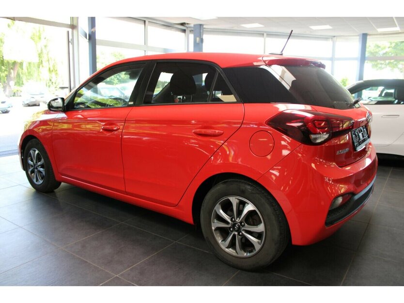 Hyundai i20 1.0 T-GDI DCT YES! 71.360 km 12.980 € Euskirchen 53881