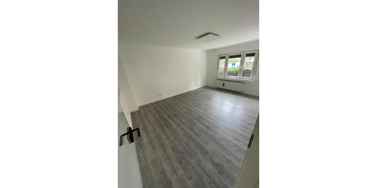 Hochparterre Köln Ehrenfeld - 3 Zimmer, 81 m&sup2;, 1.800&euro; | Angebot:27627043