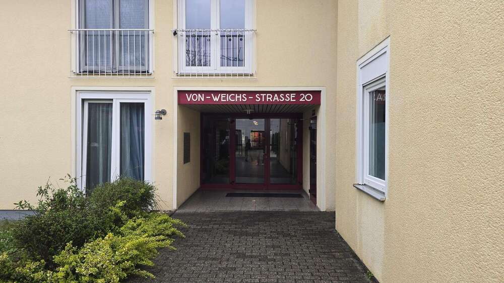 Etagenwohnung Bonn Endenich - 1 Zimmer, 20 m&sup2;, 400&euro; | Angebot:25625767