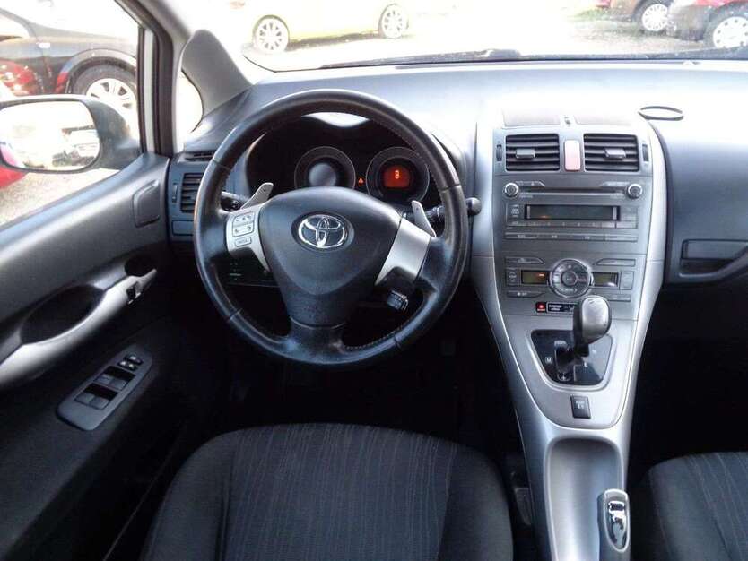 Auris