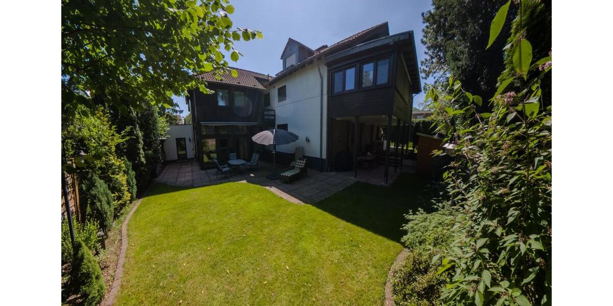 Mehrfamilienhaus, Wohnhaus Köln Kalk - 9 Zimmer, 300 m&sup2;, 950.000&euro; | Angebot:25612819