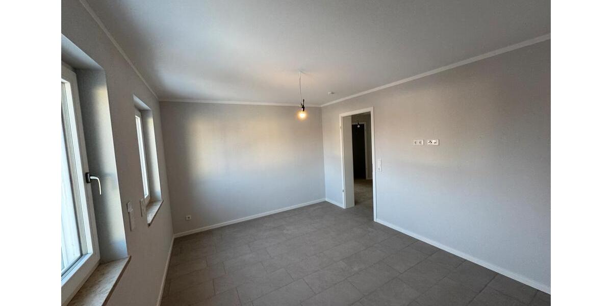 Etagenwohnung Kürten - 3 Zimmer, 92 m&sup2;, 900&euro; | Angebot:24731081