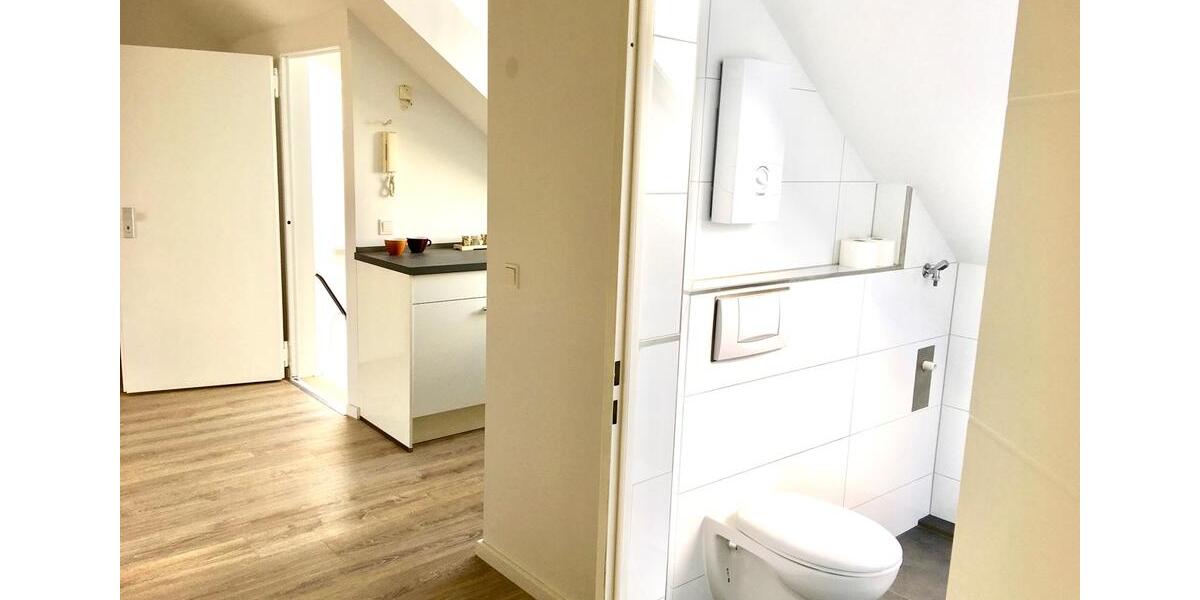 Dachgeschoßwohnung Brühl - 1.5 Zimmer, 48 m&sup2;, 895&euro; | Angebot:26214404