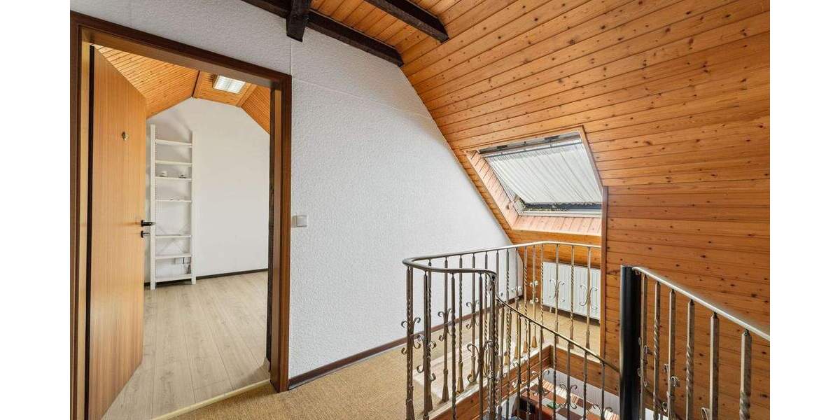 Reihenmittelhaus Köln Zündorf - 5 Zimmer, 160 m&sup2;, 629.000&euro; | Angebot:23948804
