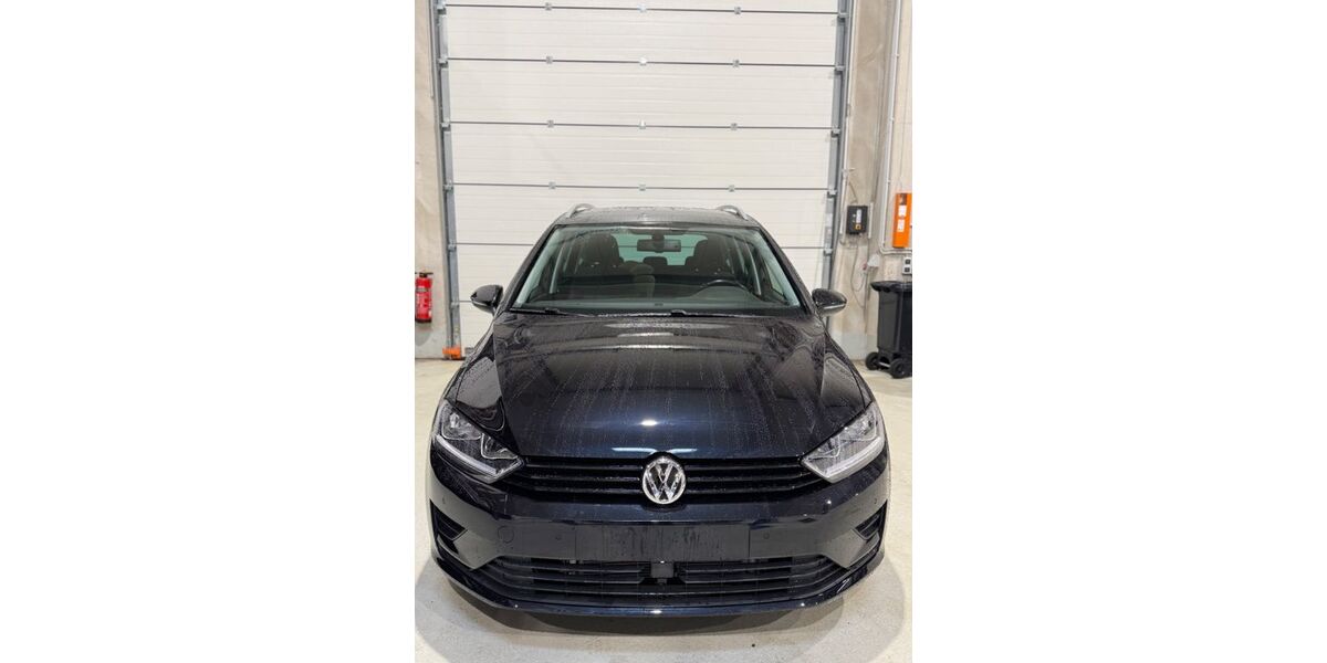 VW Golf Sportsvan 113.500 km 7.600 &euro; Niederkassel 53859