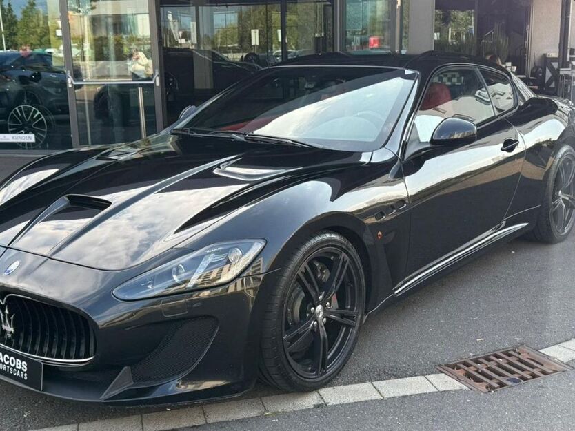 Maserati Granturismo 50.980 km 83.980 € Köln 50829