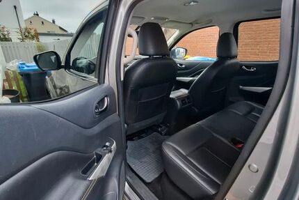 Nissan Navara 109.000 km 21.500 &euro; Weilerswist 53919