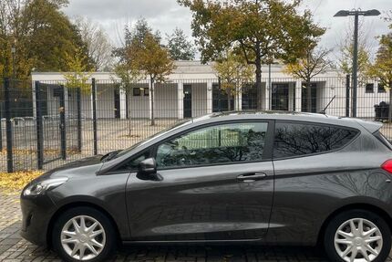 Ford Fiesta 105.000 km 8.900 € Köln 51145