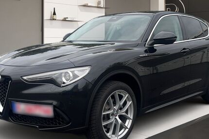 Alfa Romeo Stelvio 65.000 km 23.988 € Köln 51067