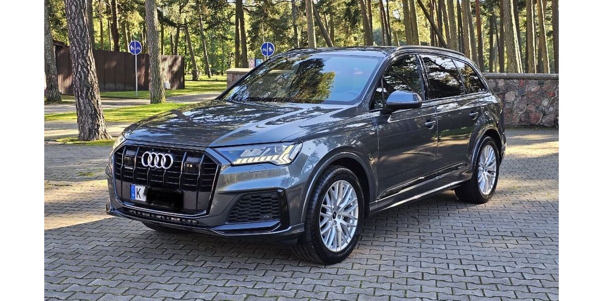 Audi Q7 103.000 km 53.500 &euro; Köln 51147