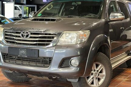 Toyota Hilux 371.220 km 16.300 &euro; Bonn 53177