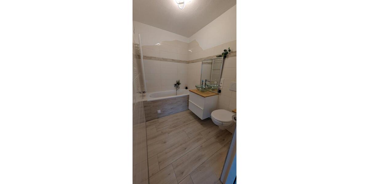 Etagenwohnung Solingen Höhscheid - 3 Zimmer, 84 m&sup2;, 275.000&euro; | Angebot:27629403