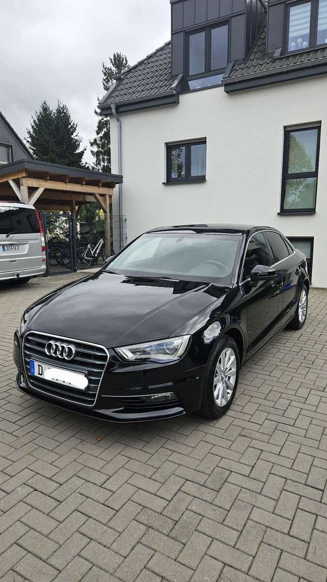 Audi A3 137.528 km 13.000 € Düsseldorf 40625