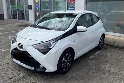 Toyota Aygo (X) 112.380 km 8.499 &euro; Köln 51143