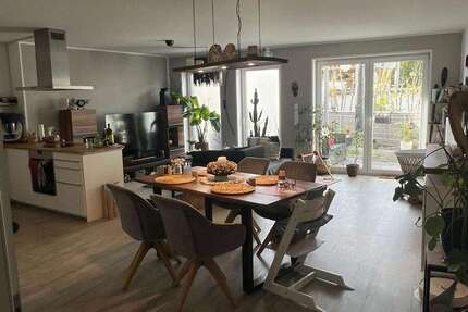 Wohnung zum Mieten in Siegburg 1.198 € 94 m² 3 zimmer