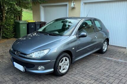 Peugeot 206 87.000 km 3.500 &euro; Hennef 53773