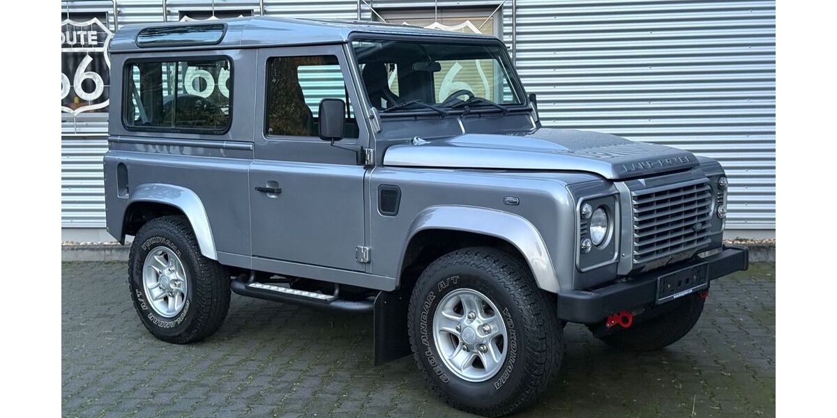 Land Rover Defender 82.000 km 42.500 € Köln 51149