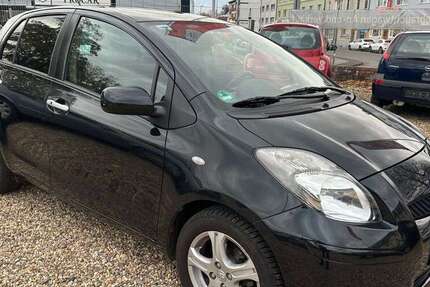 Toyota Yaris 289.900 km 2.950 € Leverkusen 51371